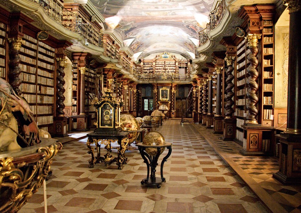 File:Clementinum library2.jpg