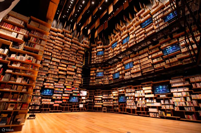 8-metre high Bookshelf Theatre at Sakura Town, Saitama