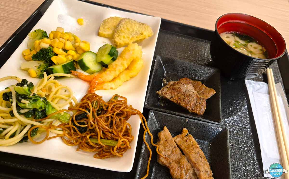 Buffet Meals at Ooedo Onsen Monogatari Hotel Suiyotei, Atami