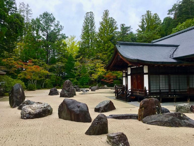 Day Trip from Osaka to Koyasan