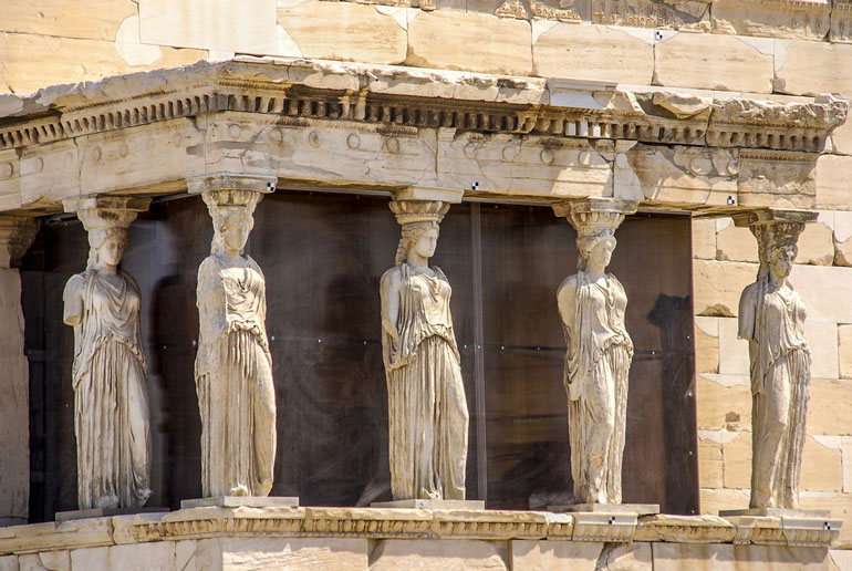 What not to wear in Athens Greece | The Invisible Tourist