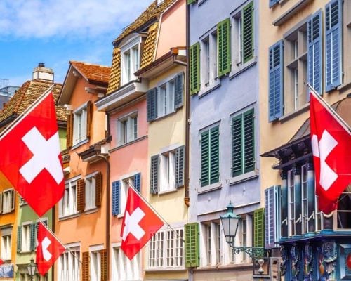 One Day in Zurich Itinerary: Uncover Secrets of the Old Town | The Invisible Tourist
