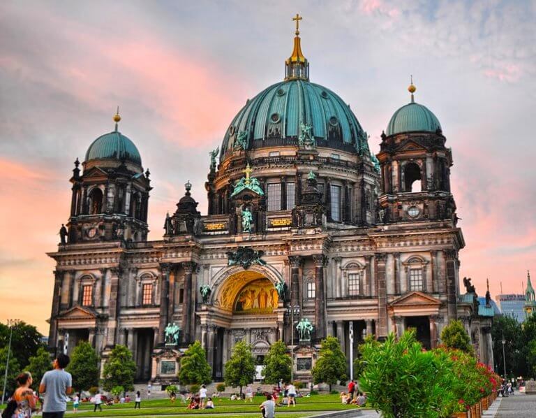 11 Handy Berlin Insider Tips to Help You NOT Look Like a Tourist | The Invisible Tourist