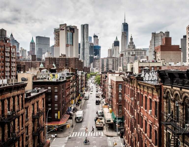 How to NOT Look Like a Tourist in NYC | The Invisible Tourist