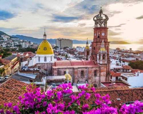 10 Puerto Vallarta Travel Tips to Not Look Like a Tourist in Mexico | The Invisible Tourist