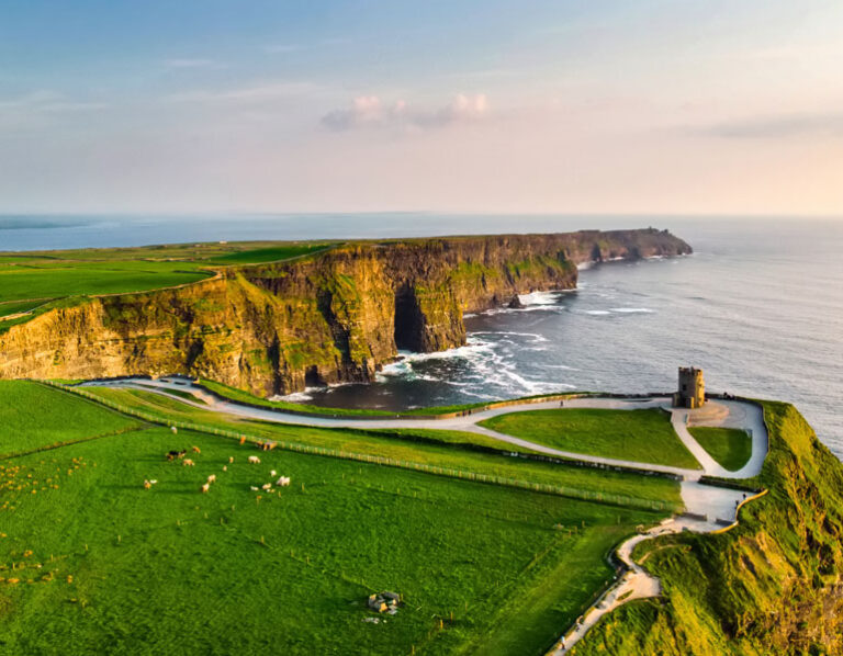 22 Essential Ireland Travel Tips to Not Look Like a Tourist | The Invisible Tourist