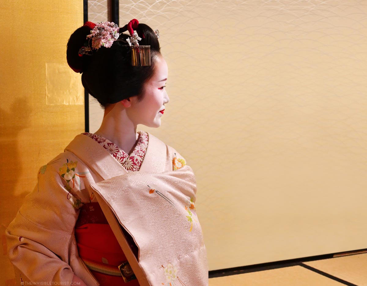 Dinner with a Maiko in Kyoto: Review of What to Expect | The Invisible Tourist