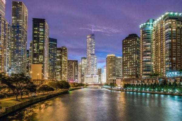 How to NOT Look Like a Tourist in Chicago, USA | The Invisible Tourist