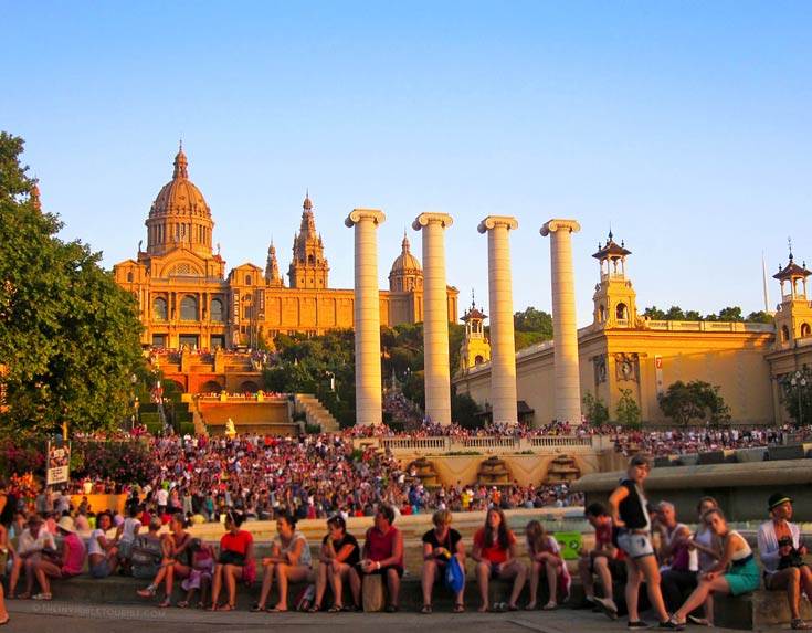 10 Easy Solutions to Travel & Avoid Contributing to Overtourism Issues