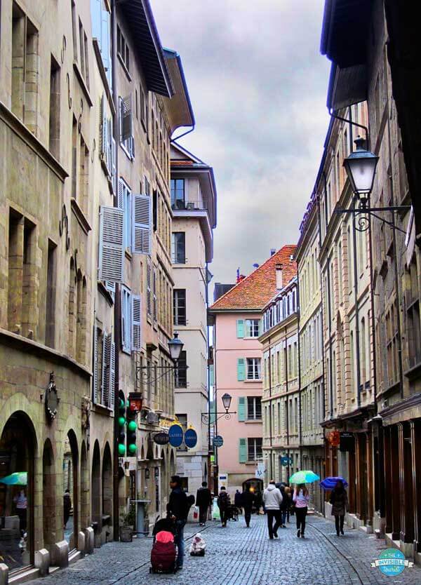 Enjoy shopping in the Old Town when spending one day in Geneva