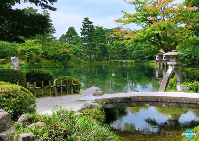 Visit Kenrokuen, Kanazawa in during your 21 days in Japan