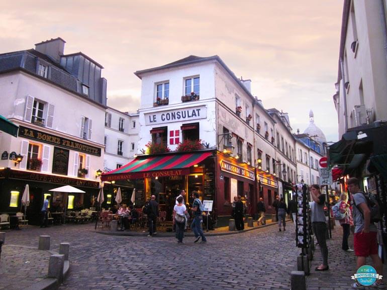 Being a responsible tourist involves knowing how to avoid pickpockets and scammers