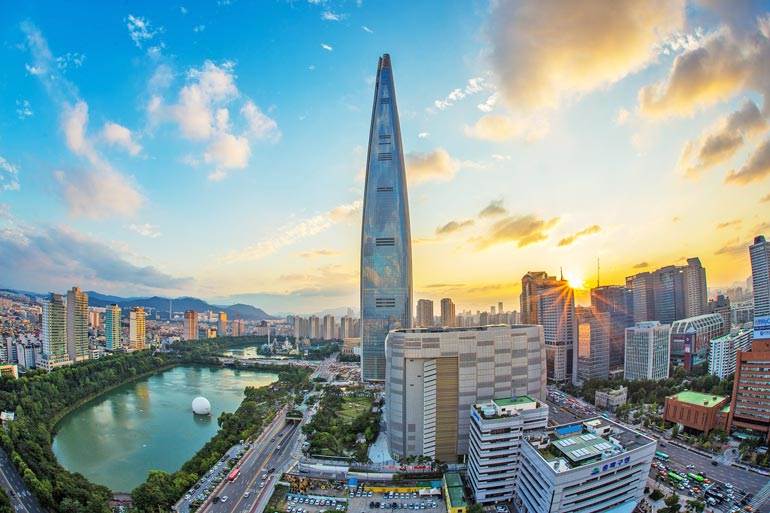 South Korea Travel Tips to Help You NOT Look Like a Tourist | The Invisible Tourist