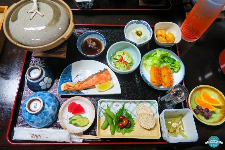 Where to stay in Takeyama: Minshuku Iwatakan