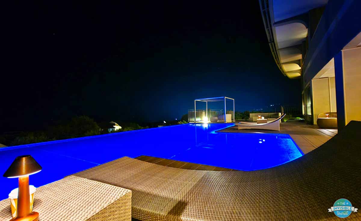 Kameoi Hotel Izu Kogen at night