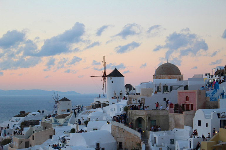 Do's and Don'ts in Athens Greece | The Invisible Tourist