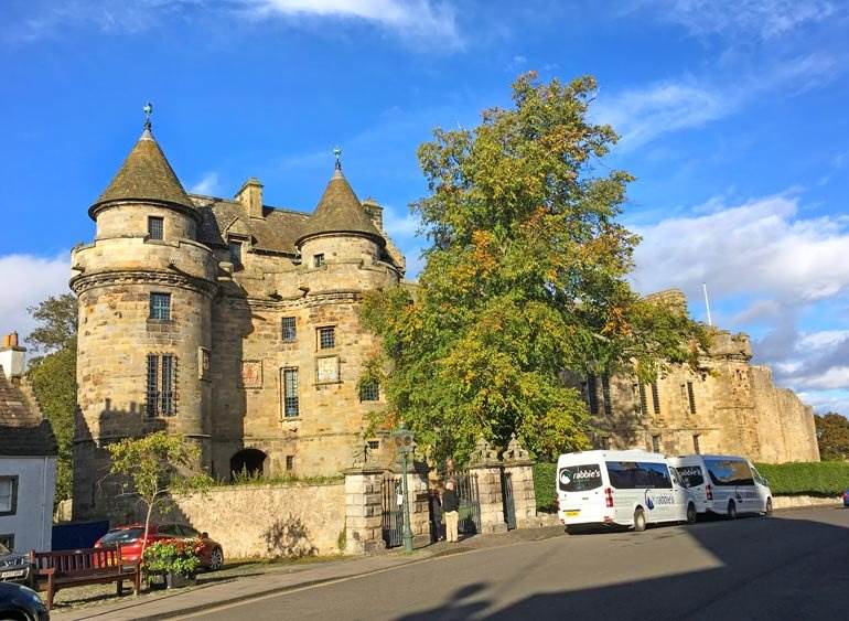 Responsible tourism in Scotland with small group tours