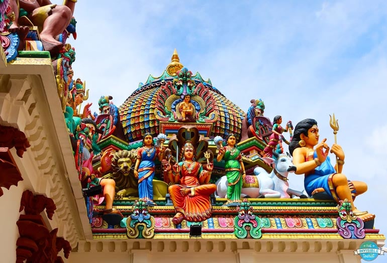 When it comes to what to pack for Singapore, make sure you'll be prepared to cover shoulders with a shawl in temples