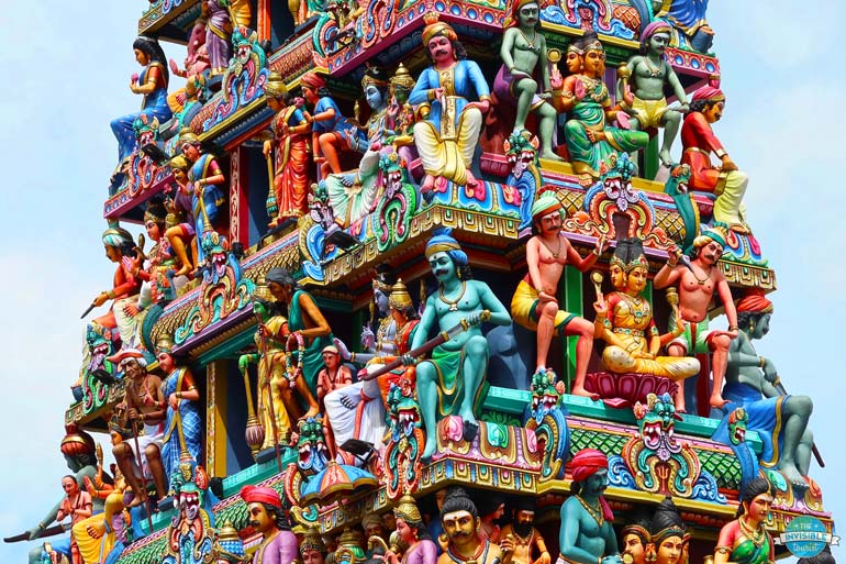 Sri Mariamman Temple is a must for your 5 day Singapore itinerary