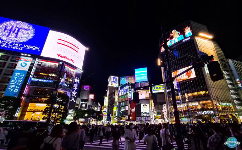 Things to do in Shibuya at night - Scramble Crossing 