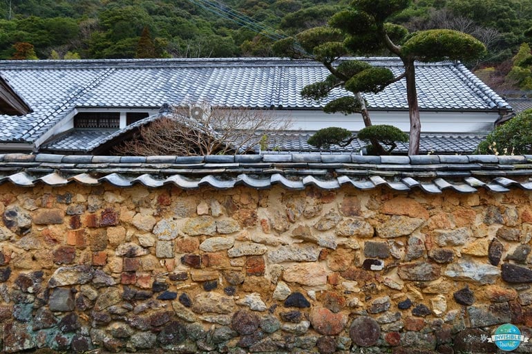 Tombai Alley Walls, Arita