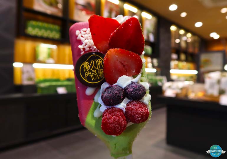 Make sure to try an Uji matcha ice cream dessert during your Uji day trip