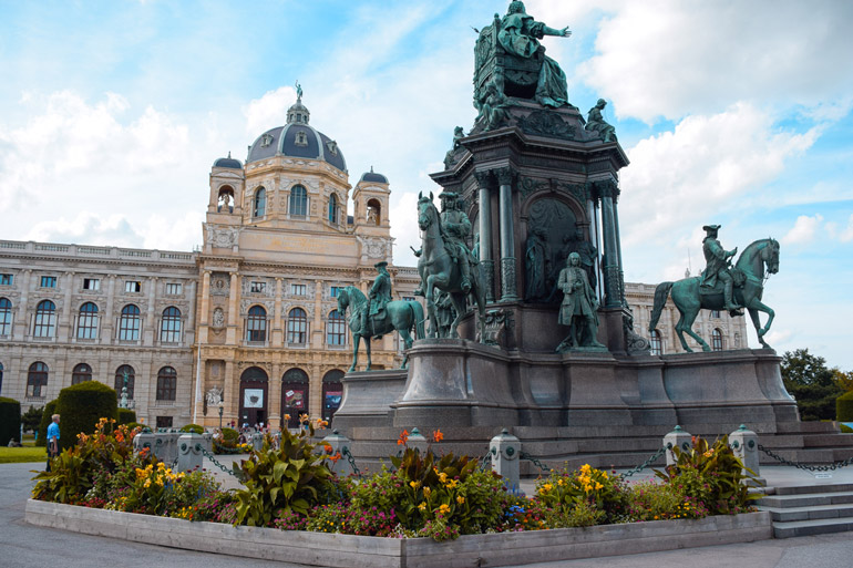Vienna Travel Tips to Not Look Like a Tourist