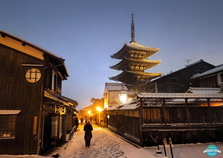 Yasaka Pagoda in Snow, Kyoto