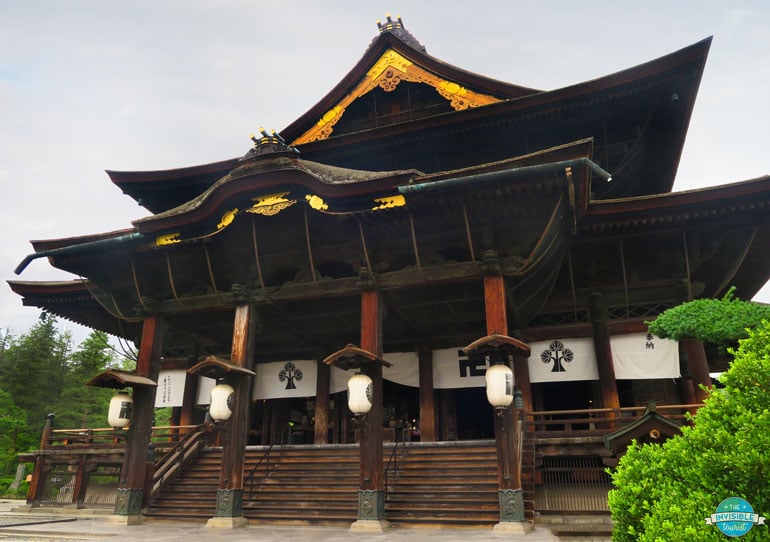 Zenko-ji Temple is a must for every Nagano 2 day itinerary