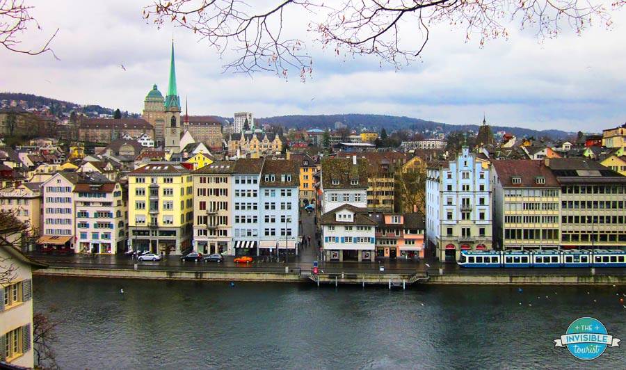 Visit Switzerland in Winter Gorgeous view over Zürich from Lindenhof